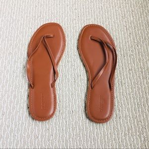 NWOT OLD NAVY | Square Toe Brown Flip Flop Size 10